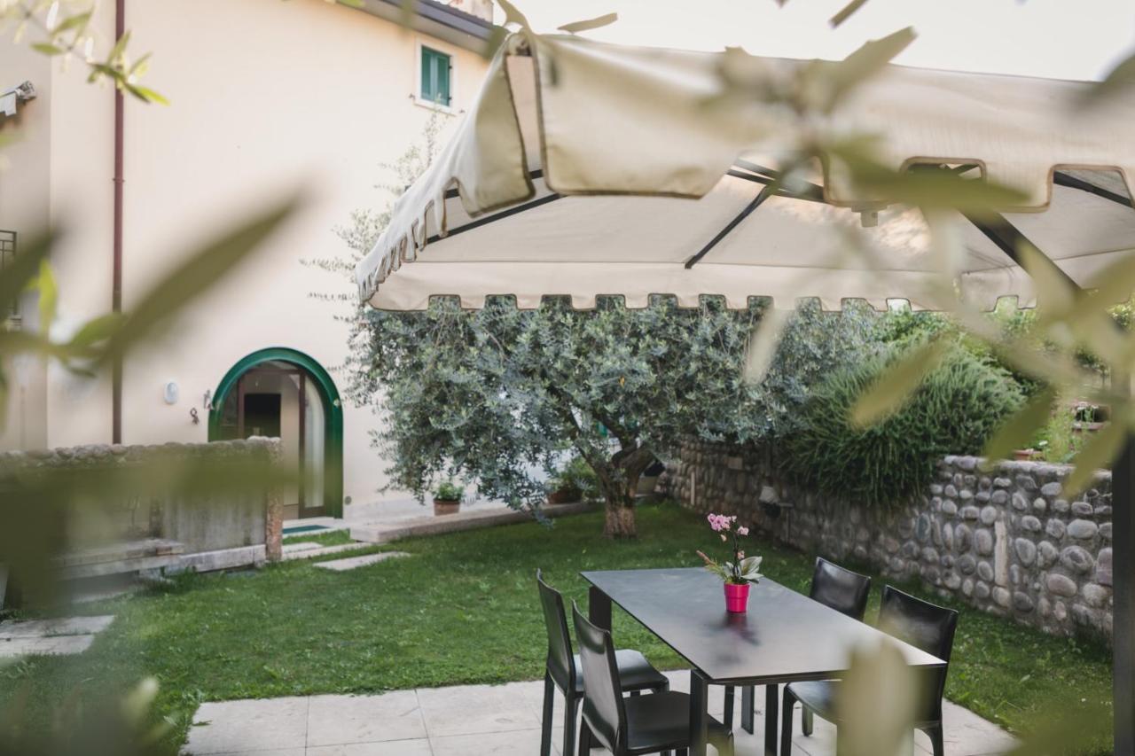 A Casa Di Tom Bed & Breakfast ซานตัมบรอโจ ดิ วัลโปลีเชลลา ภายนอก รูปภาพ