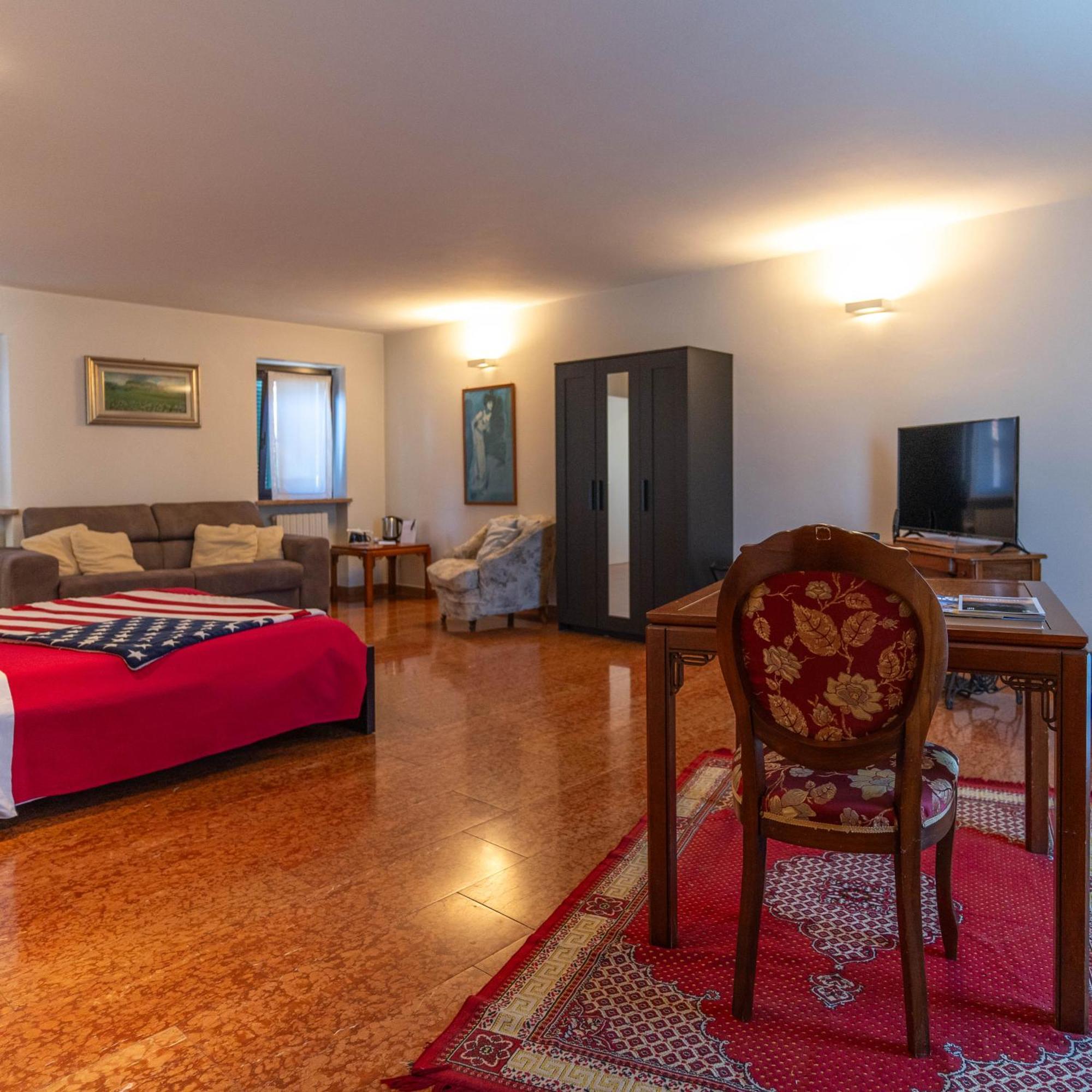 A Casa Di Tom Bed & Breakfast ซานตัมบรอโจ ดิ วัลโปลีเชลลา ภายนอก รูปภาพ