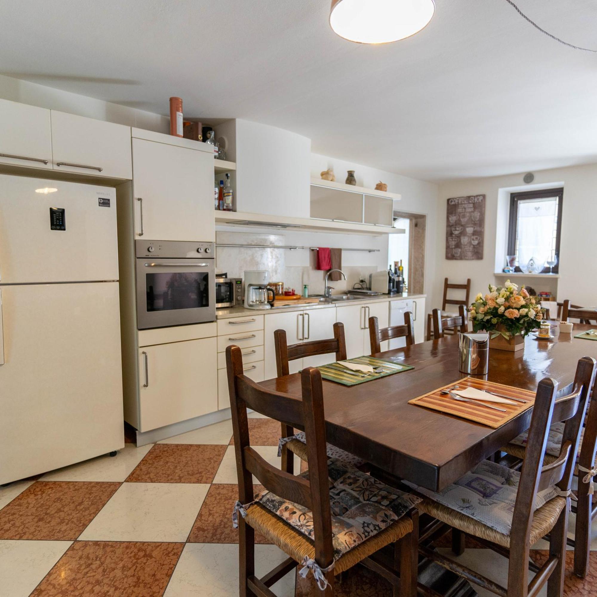 A Casa Di Tom Bed & Breakfast ซานตัมบรอโจ ดิ วัลโปลีเชลลา ภายนอก รูปภาพ