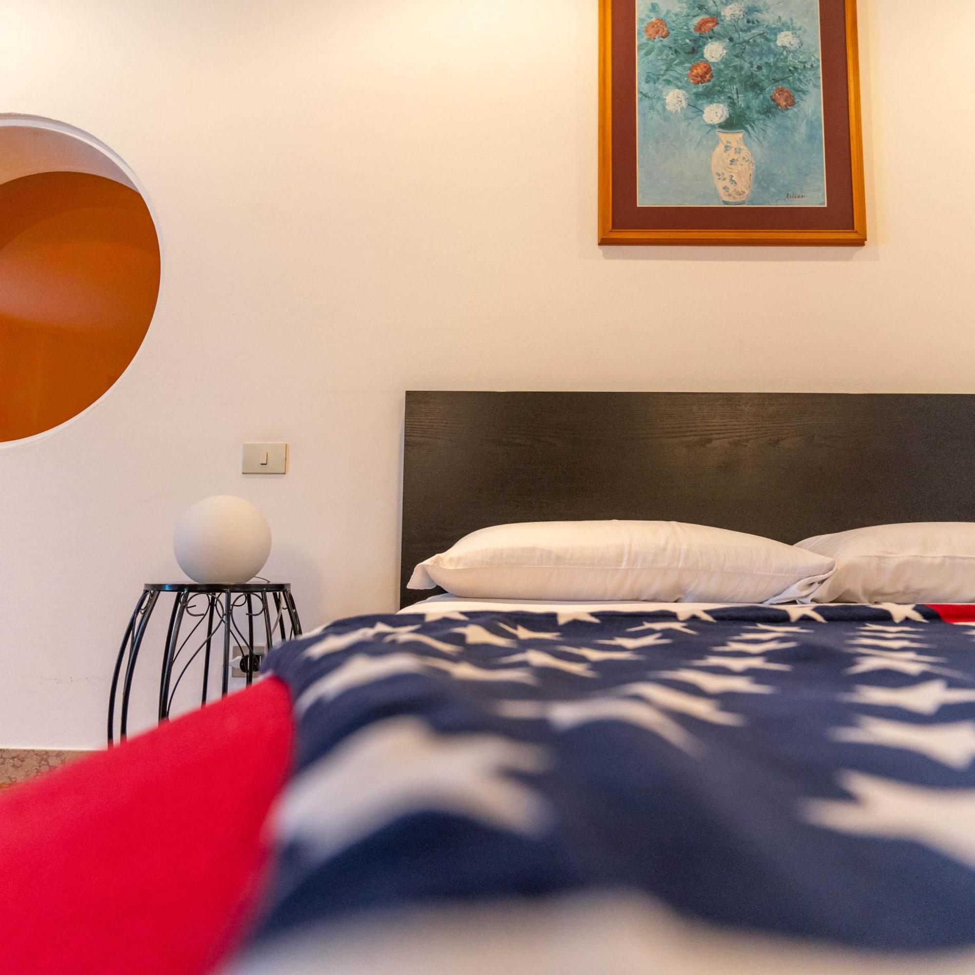 A Casa Di Tom Bed & Breakfast ซานตัมบรอโจ ดิ วัลโปลีเชลลา ภายนอก รูปภาพ