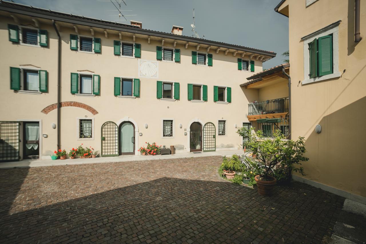 A Casa Di Tom Bed & Breakfast ซานตัมบรอโจ ดิ วัลโปลีเชลลา ภายนอก รูปภาพ
