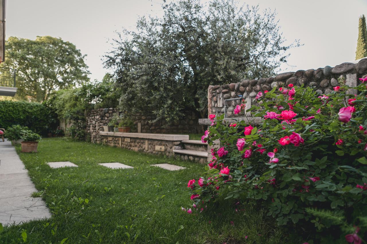 A Casa Di Tom Bed & Breakfast ซานตัมบรอโจ ดิ วัลโปลีเชลลา ภายนอก รูปภาพ