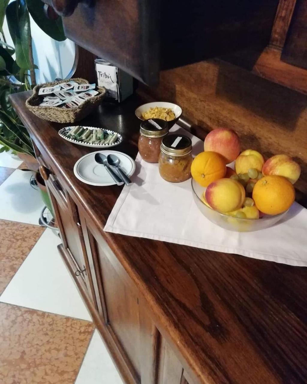 A Casa Di Tom Bed & Breakfast ซานตัมบรอโจ ดิ วัลโปลีเชลลา ภายนอก รูปภาพ